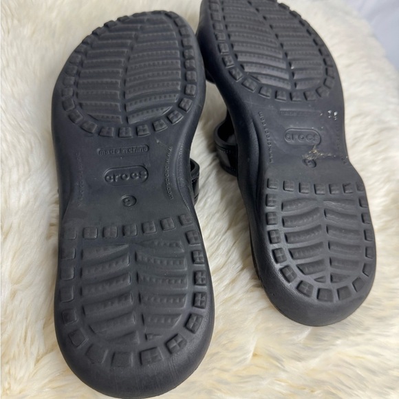 Crocs Black Sandals - Size 9 - Picture 6 of 6